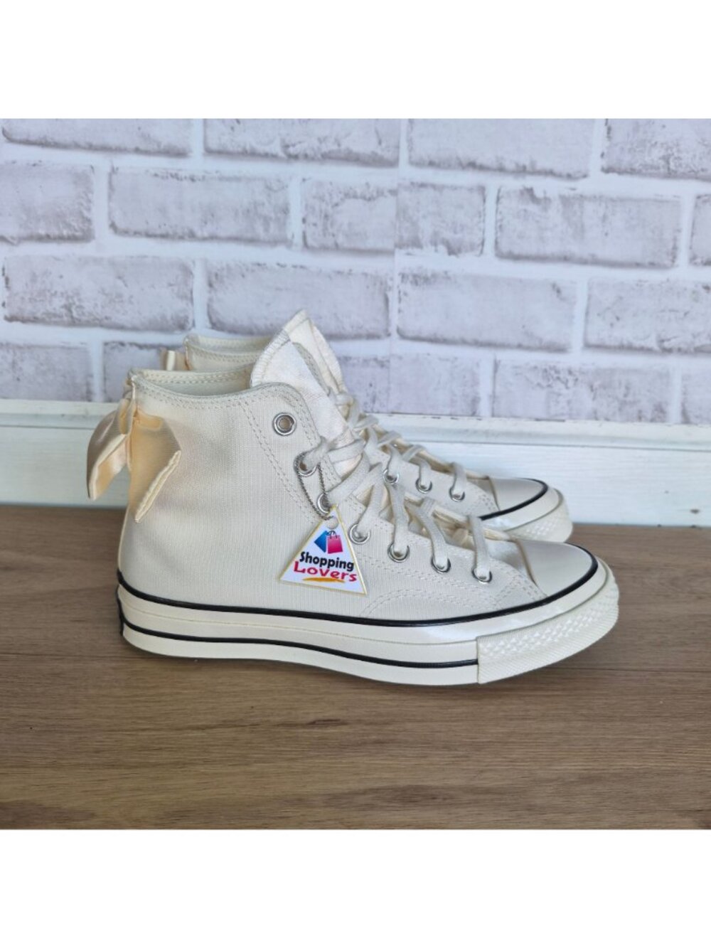 ⭐Converse Chuck 70 Bows Hi Size 8 Women's shoes Sneakers Beige A14829C⭐ - Picture 6 of 8